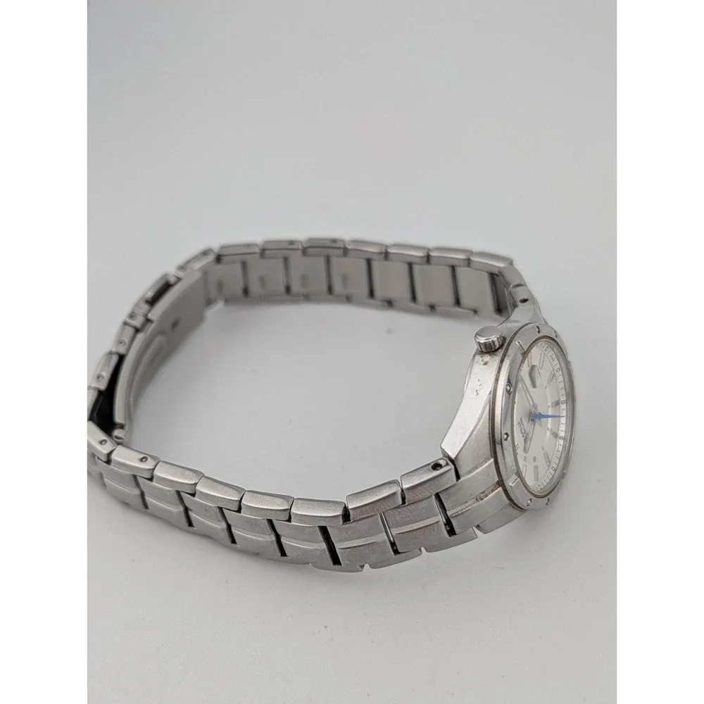 Caravelle By Bulova Watch Women 25mm Case Silver 7.75